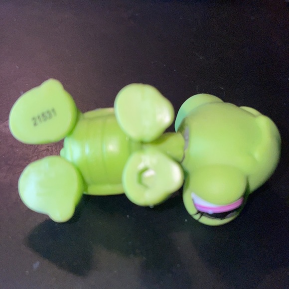 Littlest Pet Shop Blind Bags Turtle (#2607) Pet - Picture 7 of 10